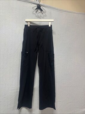 QBK medium scrub pants